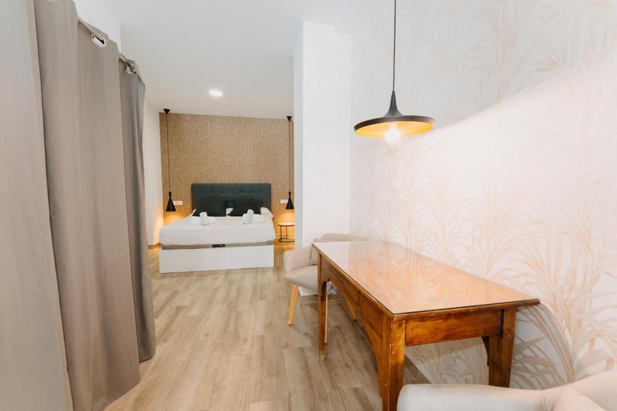 AT-city Málaga Apartamentos San Francisco Habitación foto